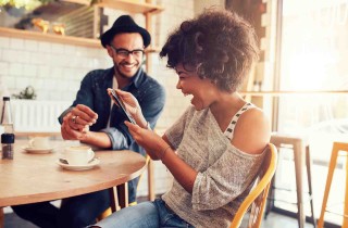 Le frasi di San Valentino più divertenti da dedicare al partner