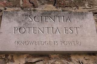 Le frasi in latino che usiamo tutti i giorni