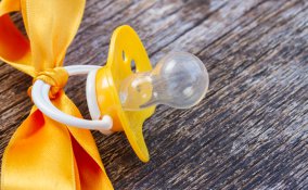 ciuccio succhietto neonato bebè