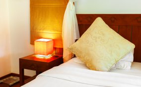 arredamento stile baita lampada lampadari montagna calore colore design