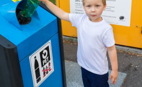 riciclo raccolta differenziata bambini educazione scuola famiglia