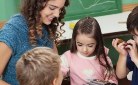 asilo, musica, musicale, insegnare, strumento, bambini, bambino, donne, donna, materie, ascoltare, pedagogia, donne, donna