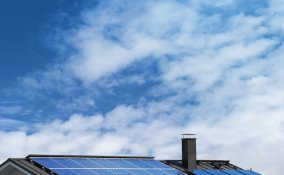 pannelli solari economia domestica risparmio manutenzione pulizia specchi