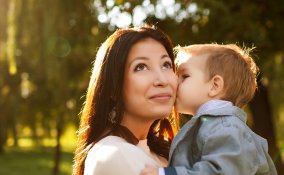 figlio, mamma, mammone, ufficio