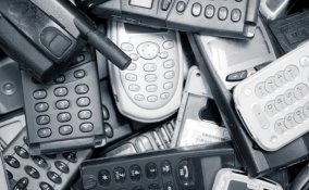 cellulare vecchio smaltimento elettrosmog consumo batteria