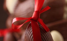 come preparare uovo di cioccolato in casa pasqua 