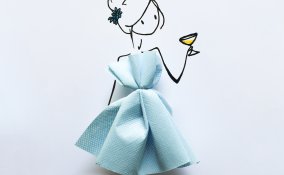 Storie di bianco e virgola: la gonna a righe