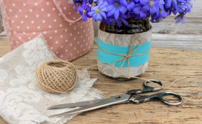 come decorare barattoli, barattoli decoupage, decoupage stoffa