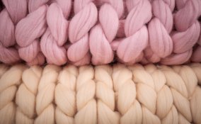 copertina neonato senza ferri, arm knitting, lavori maglia bambini