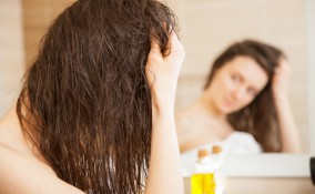 togliere resina, resina capelli