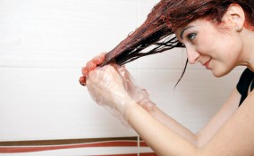 come tingere i capelli a casa, tinta fai da te