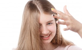 come togliere elettricità capelli, elettricità capelli rimedi, capelli elettrici rimedi, capelli elettrizzati rimedi