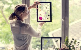 arredare casa con fiori secchi, arredare casa con fiori pressati, decorazioni con fiori secchi 