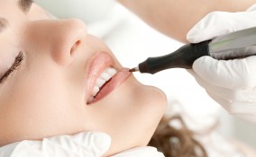 tatuaggio delle labbra