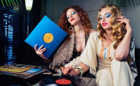 trucco, anni 70, musica disco