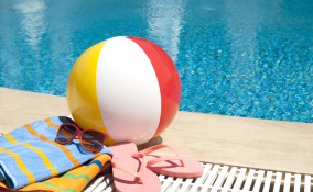 oggetti da piscina 