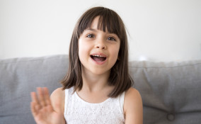 Saluti fine anno scolastico: frasi e citazioni da inviare agli insegnanti