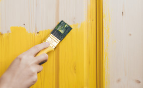 come verniciare porte esterno legno, verniciare porte legno