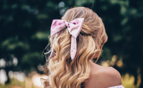 Come fare un fiocco con la stoffa per i capelli