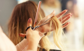 Tagliare i capelli