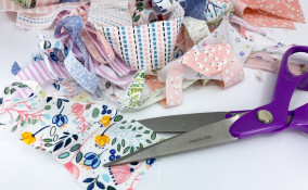 decorare vasetto yogurt con stoffa, come decorare vasetto yogurt