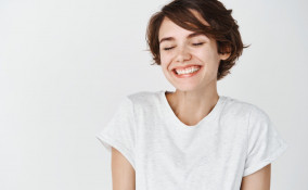 denti bianchi, rimedi naturali, sbiancare smalto