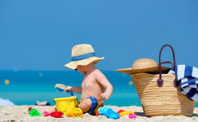 indispensabili spiaggia bambini