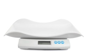 Come usare la bilancia per neonati