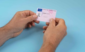 Come si prende la patente in Italia