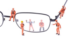 cosa fare se gli occhiali sono stretti, occhiali stretti