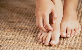 Prurito alla pianta dei piedi