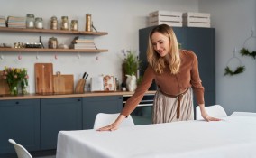 decori tovaglia lettering