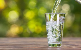 Acqua minerale