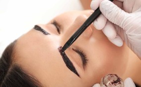 colorare le sopracciglia