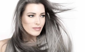 capelli dai riflessi metallici 