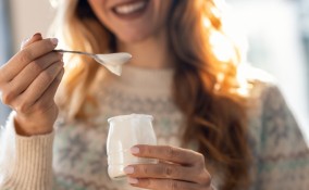 Yogurt a colazione: quale mangiare per perdere peso?