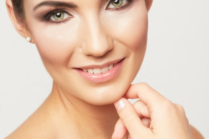 trucco naturale, eliminare imperfezioni donne donna bellezza