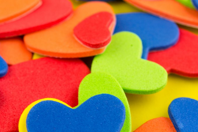 tinteggiare pareti pittura naturali decorazioni finiture ecologiche vegetali adesivi 