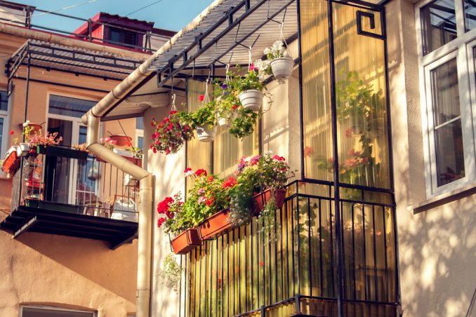 come pulire i balconi