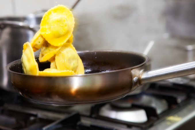 ravioli ricotta peperone erba cipollina verdure