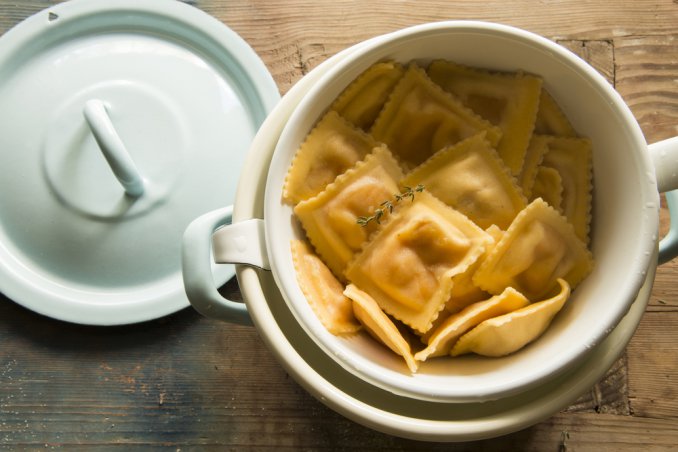 ravioli montanara funghi patate sugo