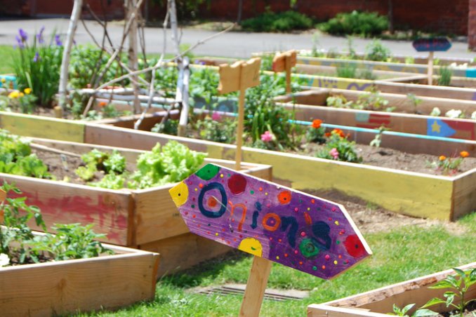 casa risparmio condivisione co-housing arredamento benefici servizi 