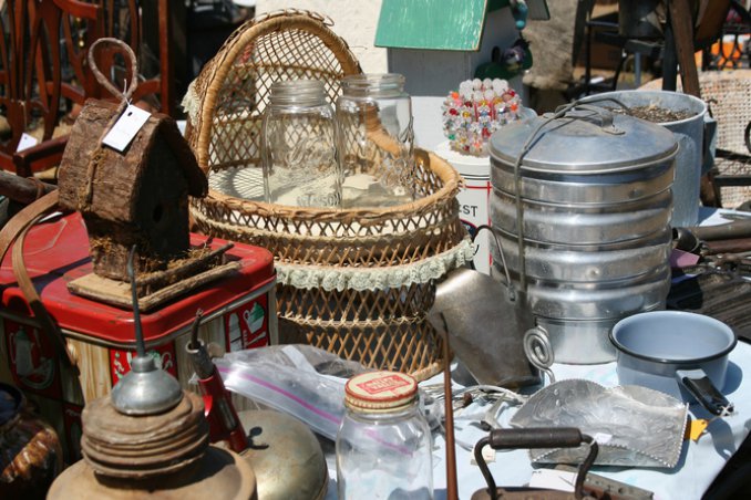 swap party baratto festa scambio risparmiare usato riciclare 