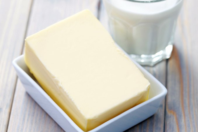 latte yogurt scadenza scaduti pulizia pulire macchie ammorbidire scarpe 