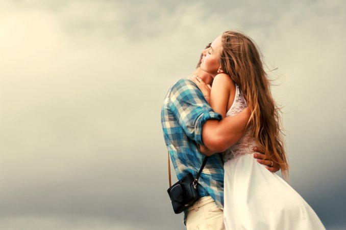 sognare di abbracciare 