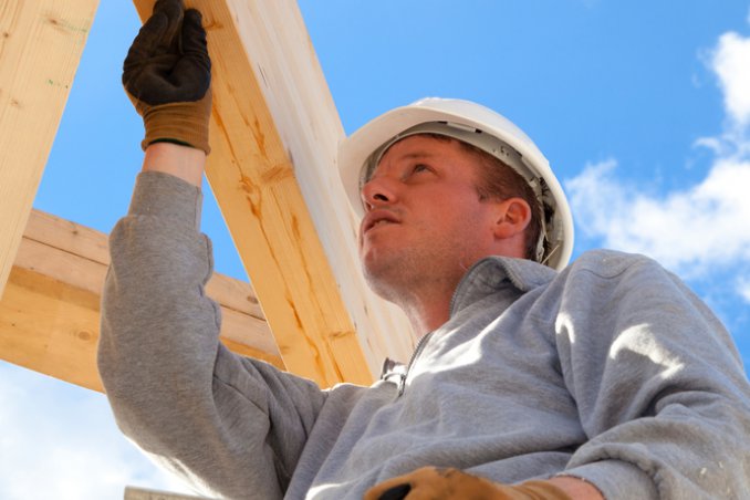 costruire, fare, creare, fabbricare, realizzare, edificare, produrre, ergere, alzare, lavorare