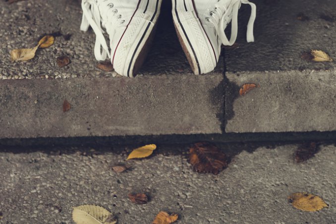 sneakers alte, caviglia