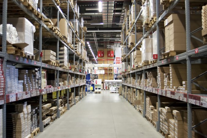 magazzino di un outlet