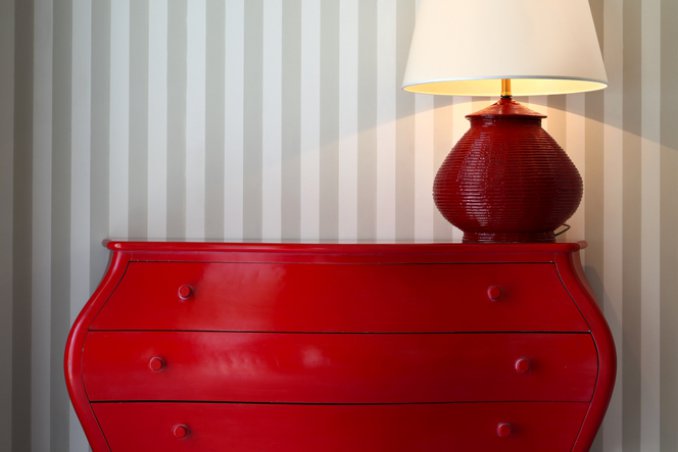 mobile rosso casa