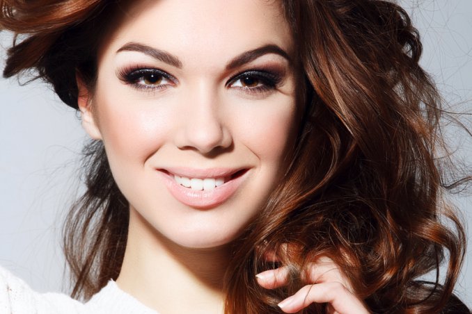 capelli ricci mossi mousse ravvivaricci taft testanera